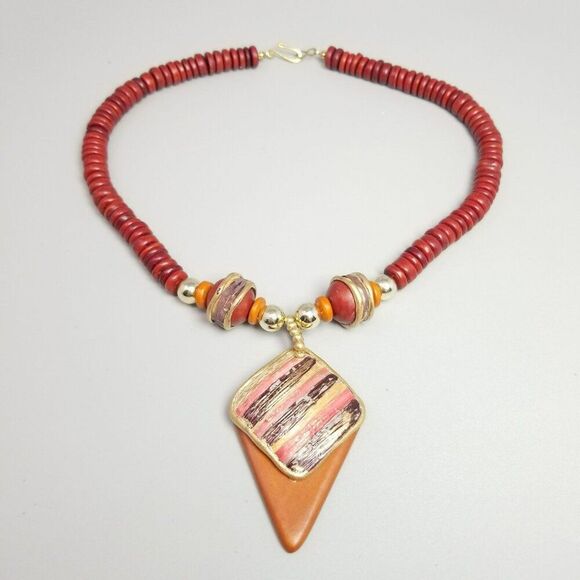 Vintage Funky Red Beaded Necklace with Bold Statement Pendant, Retro Estate - Picture 8 of 8
